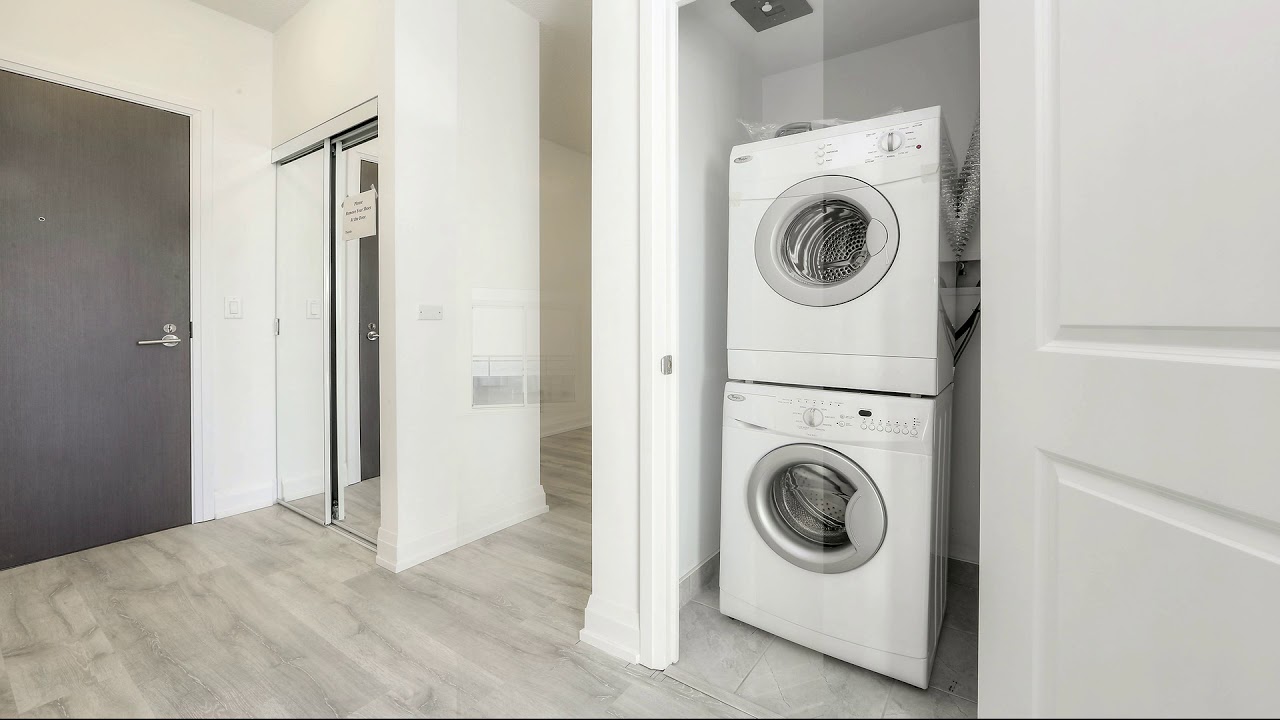 7900 Bathurst Street – 1 Bedroom + Den - 2 Bathrooms