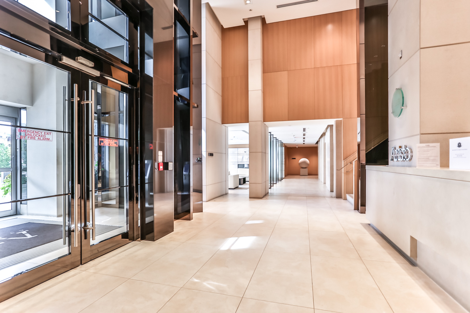 Photo of Aristo lobby; looks very big and beautiful.