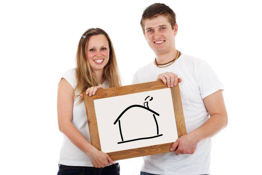 couple picture frame house