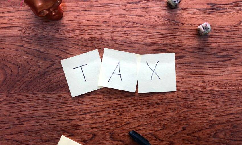 tax note paper desk
