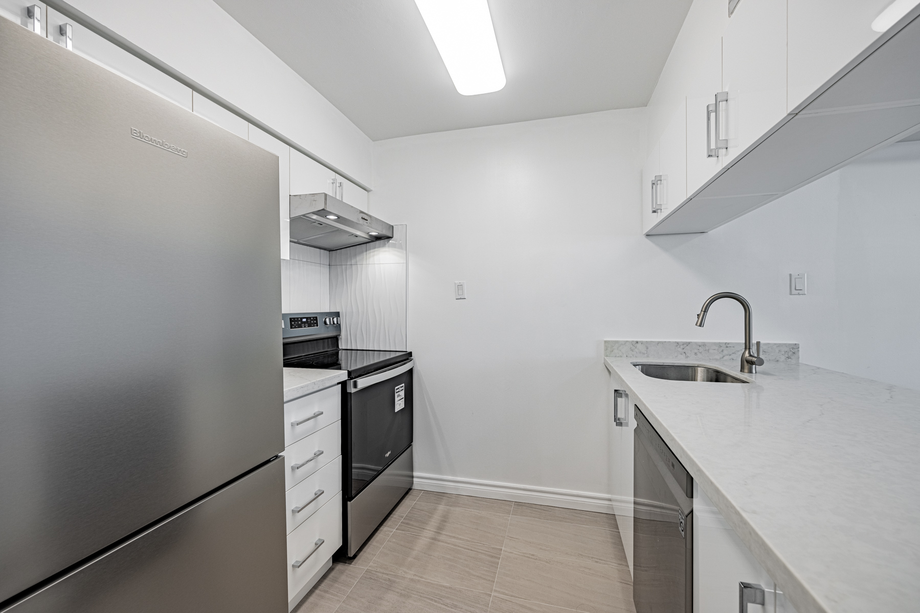 120 St Patrick Suite 807 – galley kitchen.