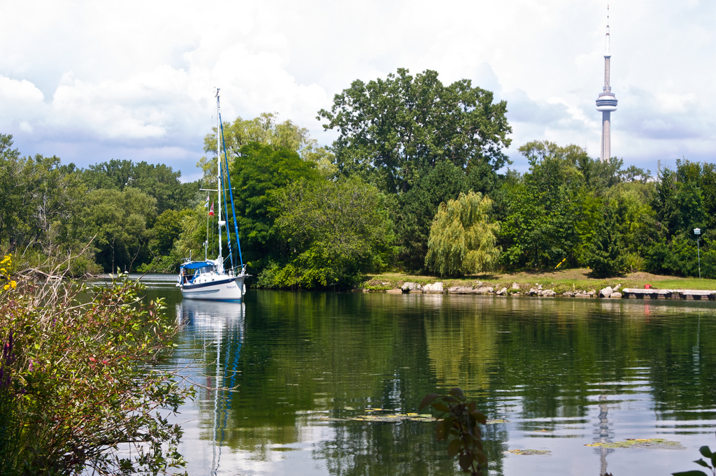 Boat and water at Toronto Islands.