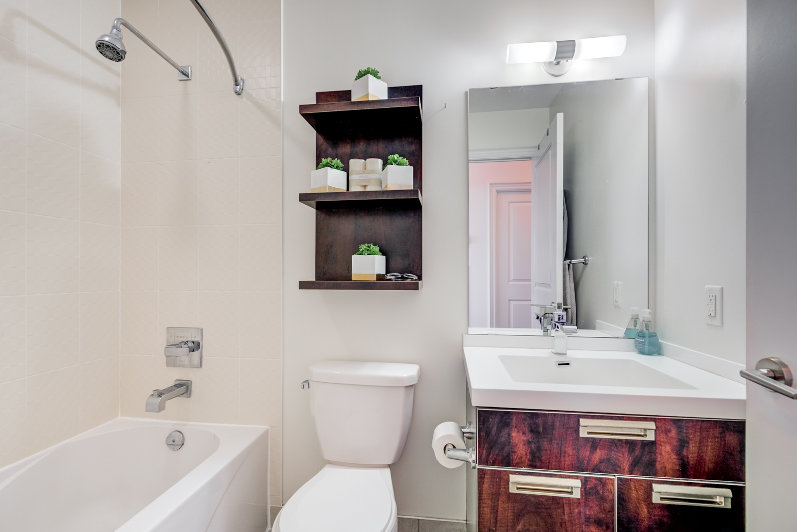 Gorgeous bathroom of 28 Ted Rogers Way Unit 3609.