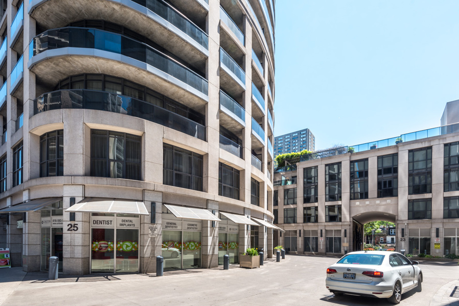 25 Carlton Street, also known as Encore Condo, and its facade