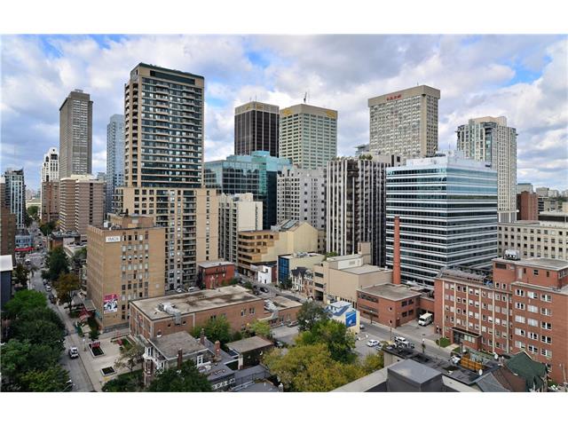 A gorgeous view of Toronto, as seen from 71 Charles Street