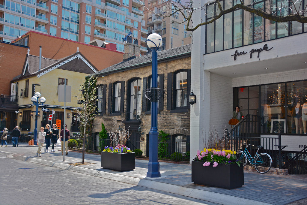 Photo of Yorkville streets.