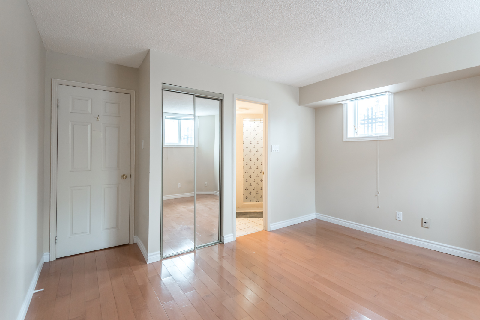 In addition to storage, the closet improves illumination by reflecting sunlight of its mirror doors.