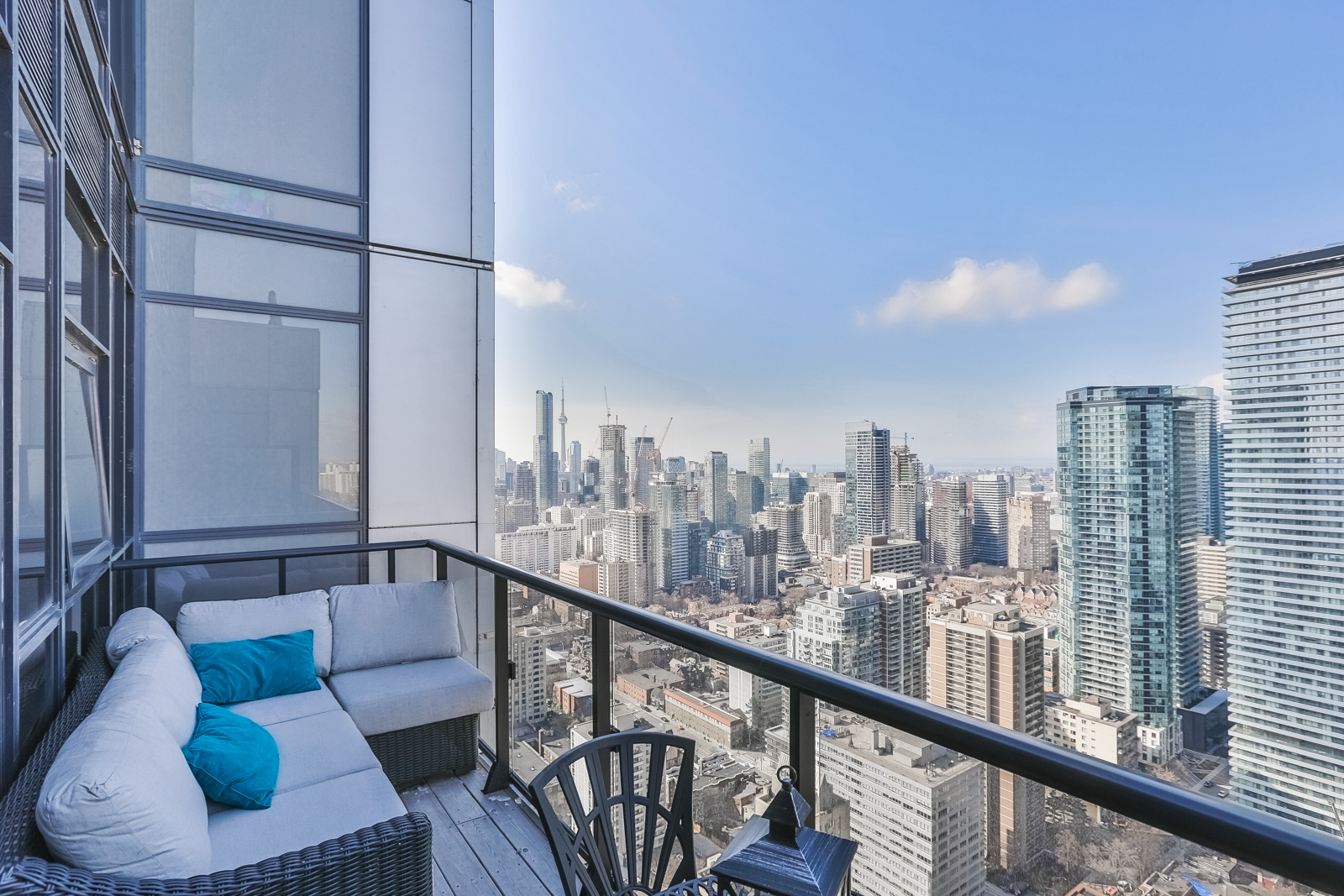 This photo shows the balcony As a result of its glass panels, the view keeps going.