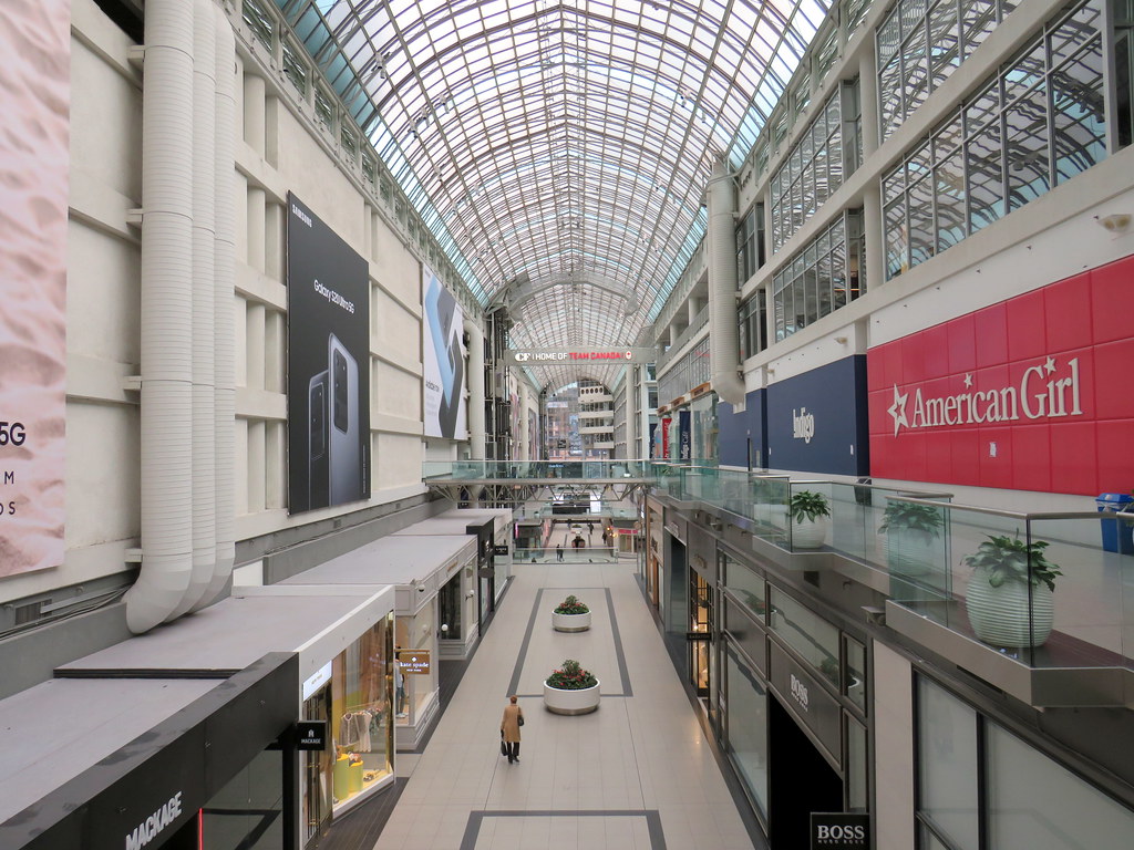 34. Eaton Centre Toronto Empty