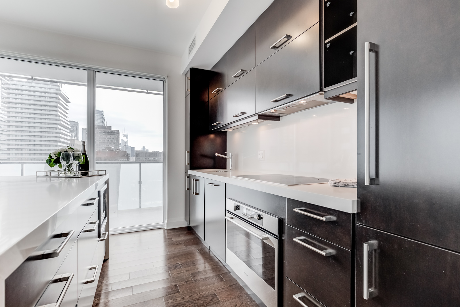 New kitchen and appliances, showing importance of renovating/renovation/renovate.