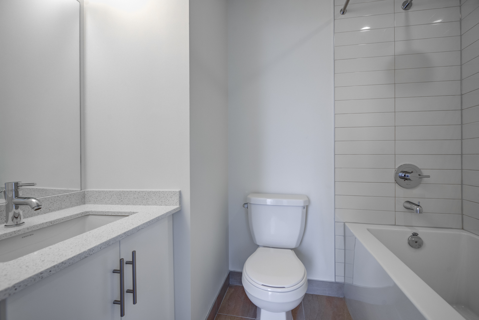 Bathroom with gray and white colours