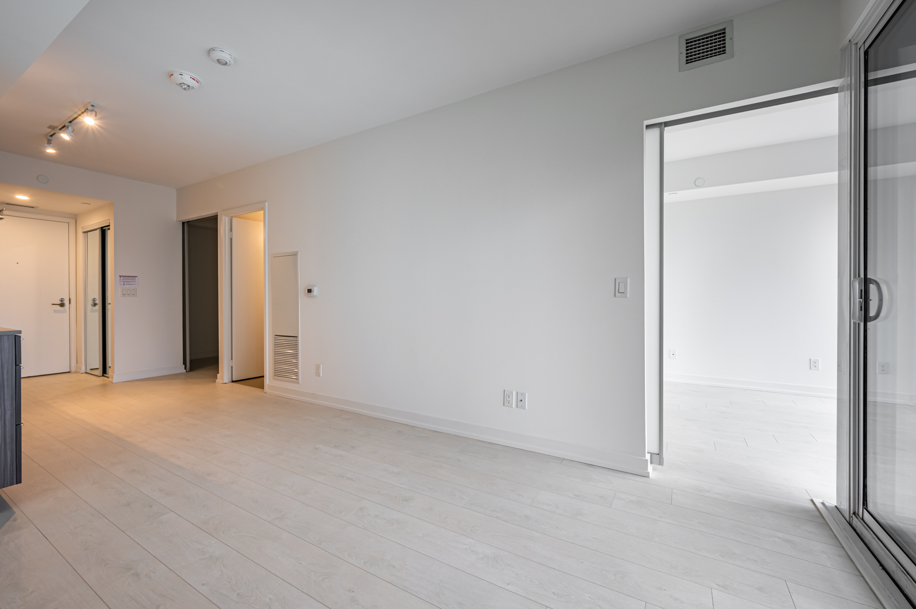 Laminate floors with large planks.