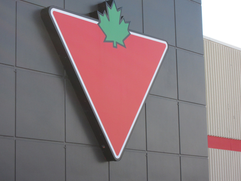 Image of Canadian Tire logo and front.
