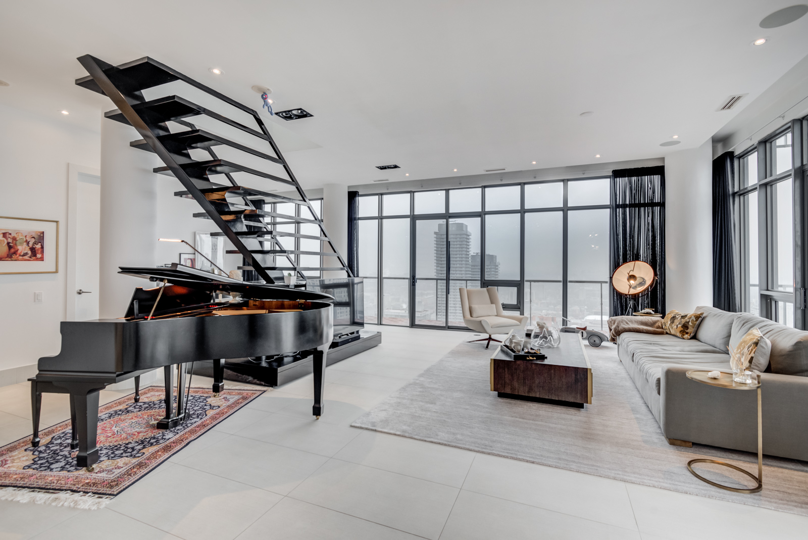 Luxury condo at 33 Charles Street East penthouse