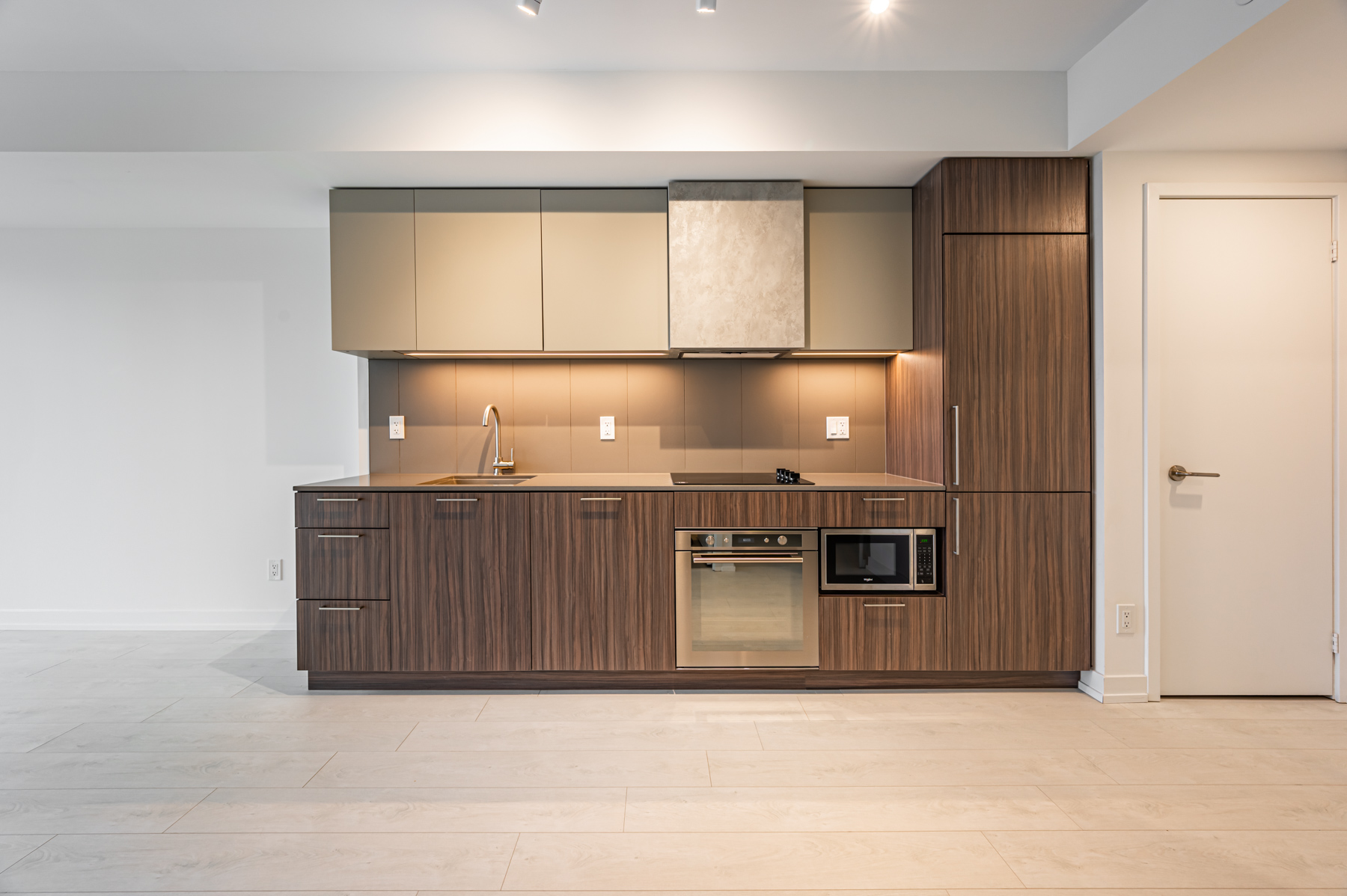 Stylish linear kitchen of 19 Western Battery Rd Unit 2921.