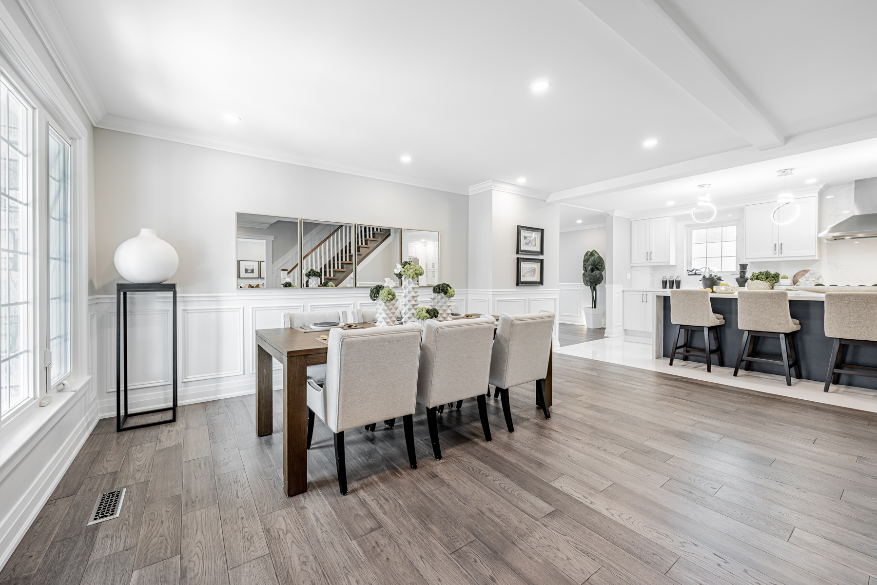 3 Logwood Court formal dining room next to kitchen.