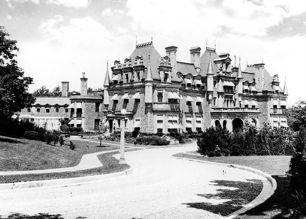 Black and white photo of Chorley Park