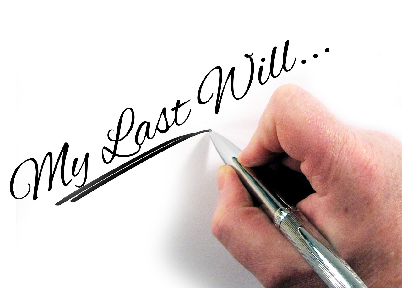 Hand writing words “My last will...”