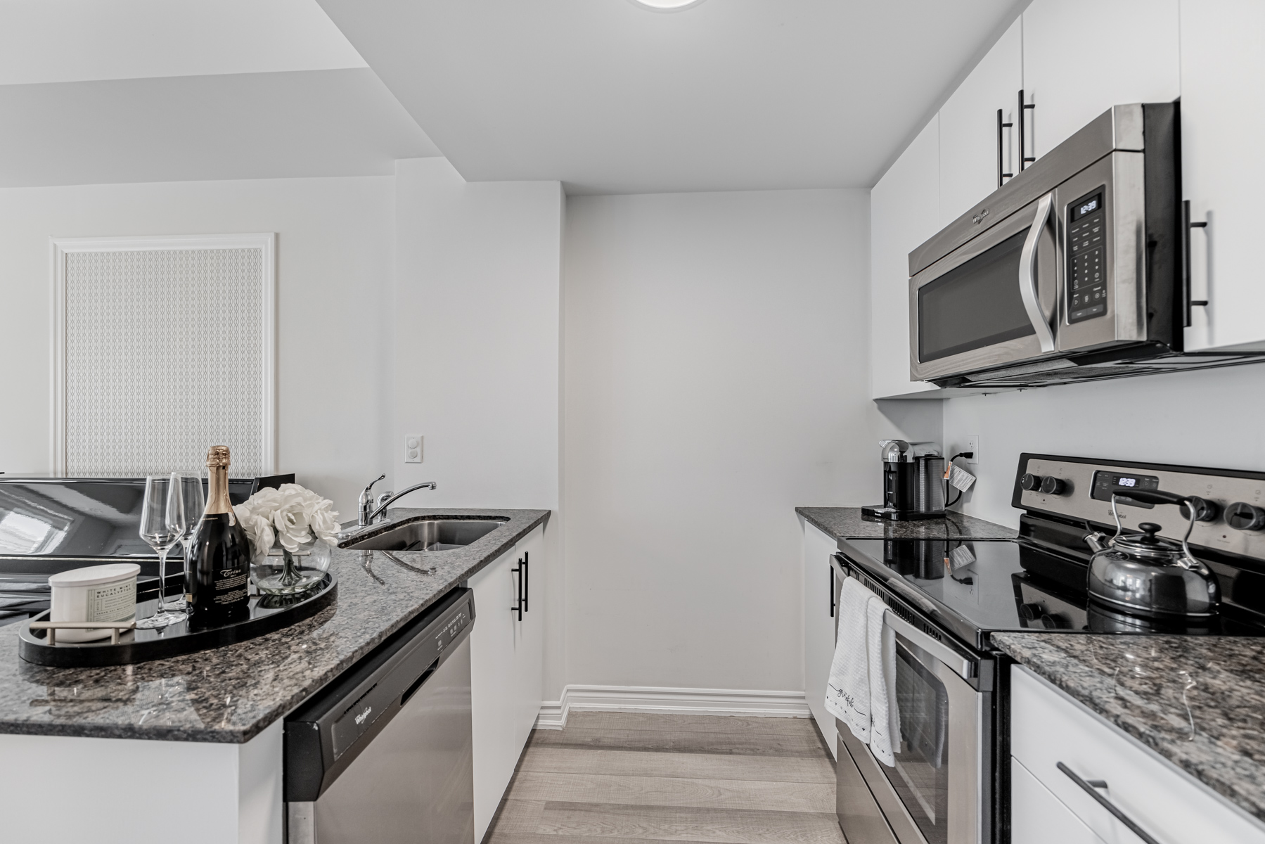 20 Carnation Ave Unit 42 – spacious kitchen.