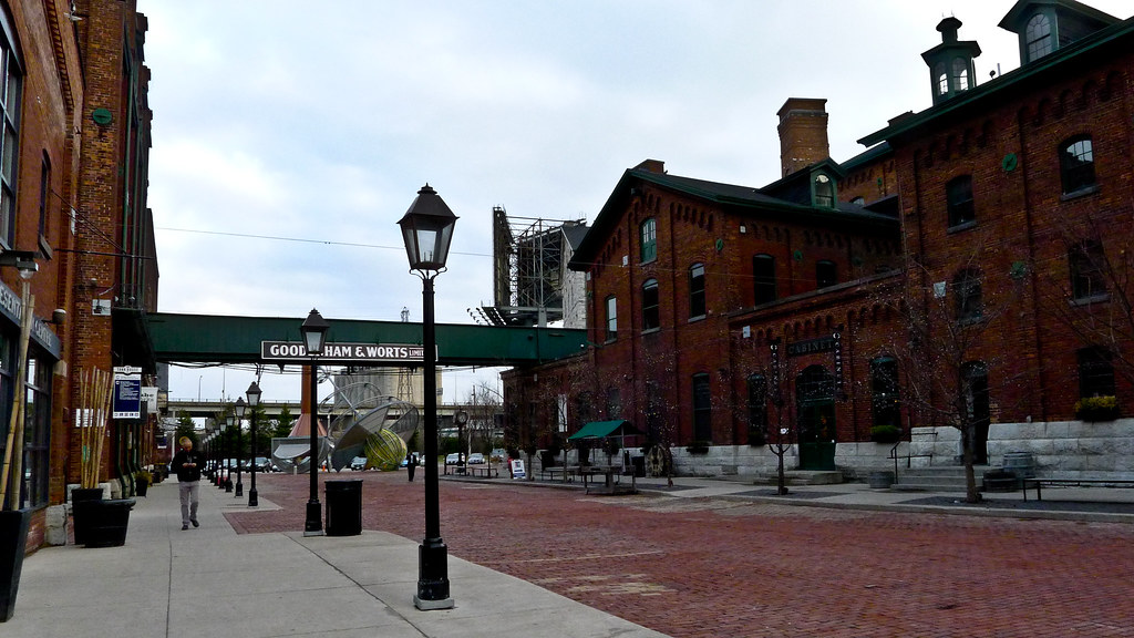 Cobblestone streets, Victorian architecture and old streetlamps – Distillery District, Toronto.