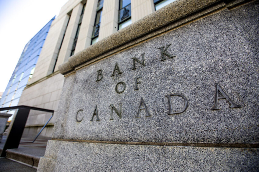 Stone sign with words Bank of Canada written on it to show October rate cut.