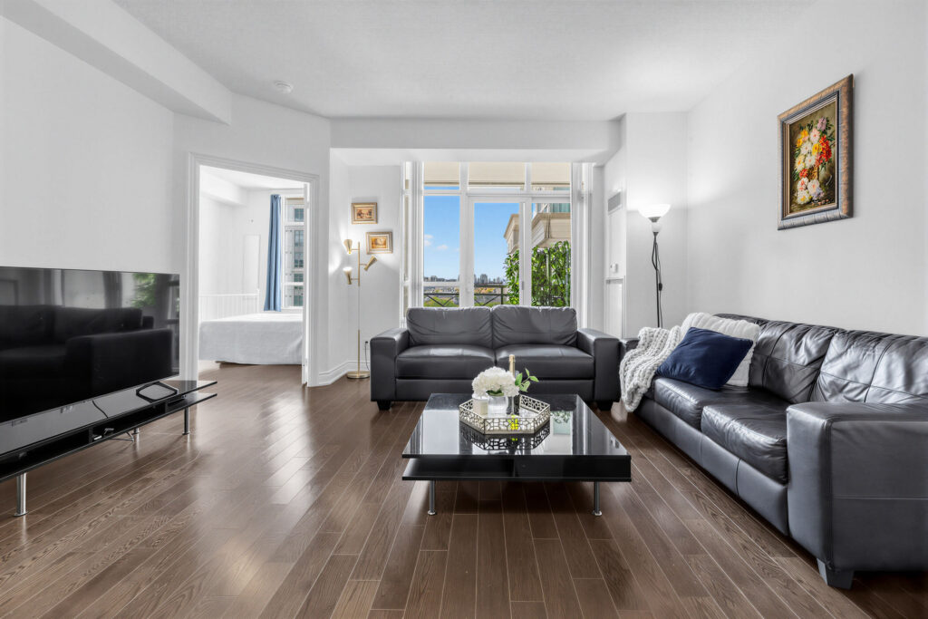 20 Bloorview Place Unit 1003's bright, modern and spacious living room.